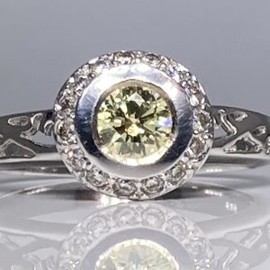 💚Vihreä Timanttisormus ovh. 3900eur