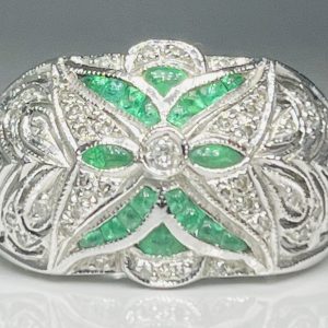 💚Uniikki Smaragdisormus Timanteilla