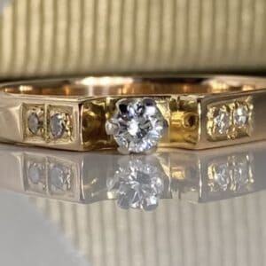 Upea Vintage 18k Timanttisormus,Uniikki Löytö
