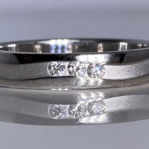 Tillander valkokultainen timanttisormus – ajaton suomalainen klassikko