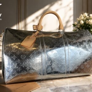 LOUIS VUITTON KEEPALL 50 MIRROR – HARVINAINEN LUXUSLAUKKU