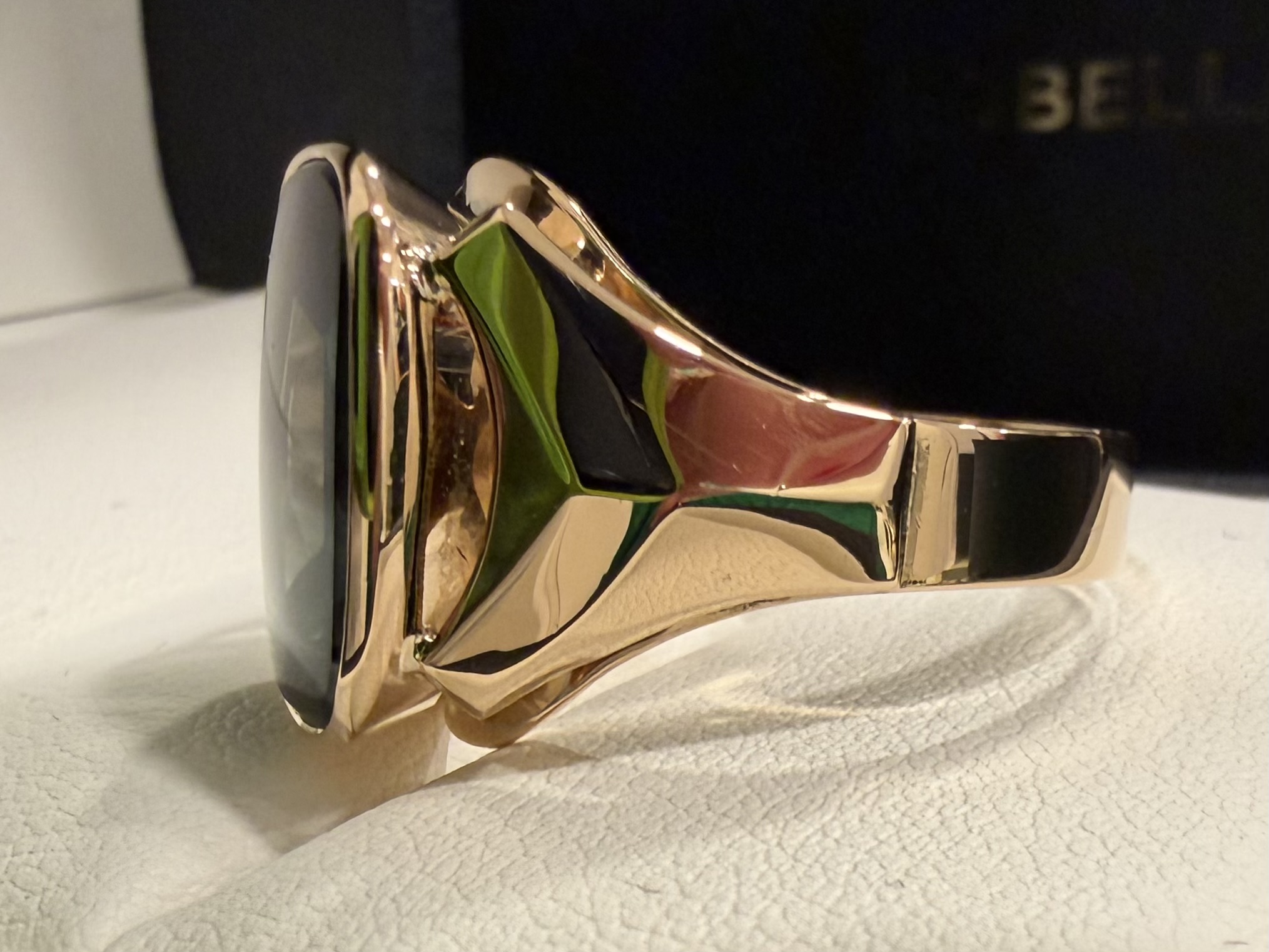 Kantasormus 14K / 585 keltakultaa näyttävällä vihertävällä turmaliinilla. - Image 6