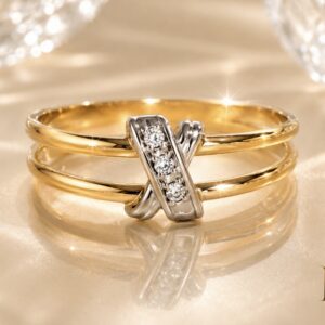 Herkkä Timanttisormus 14K 585 Kolmella Timantilla